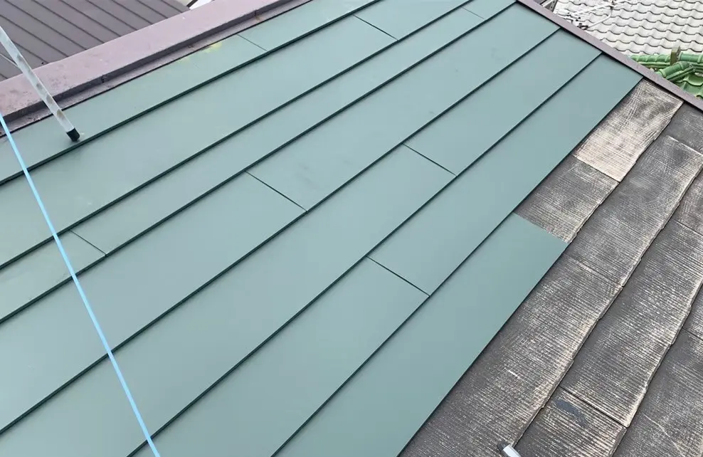 屋根塗装とカバー工法